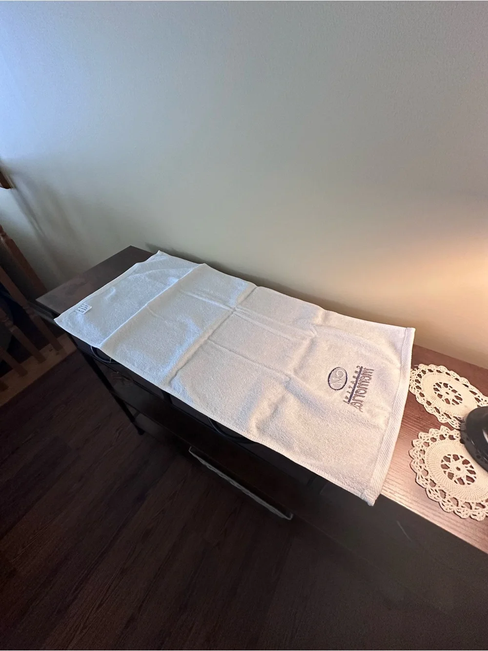 Creative Memories 27x13.25 White Hand Towels with Blue and Brown Embroidery